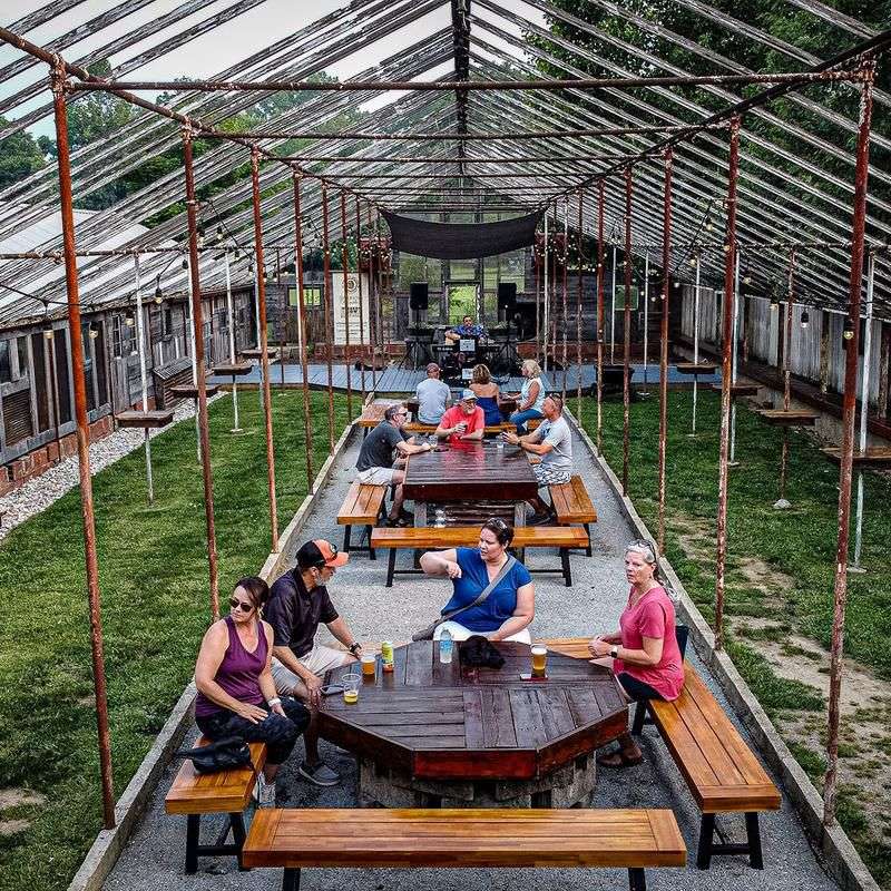 Kentucky: Third Turn (Crestwood)