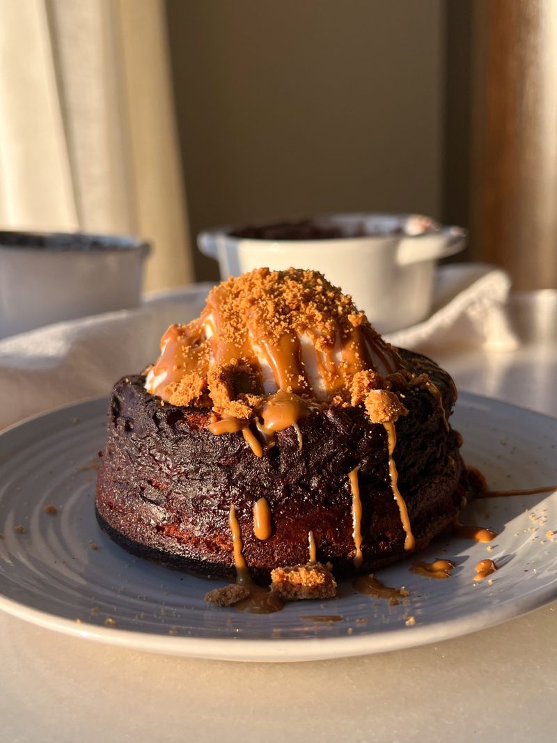 Biscoff cookie butter lava cakes