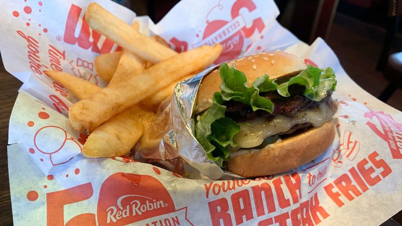 Red Robin Gourmet Burgers & Brews