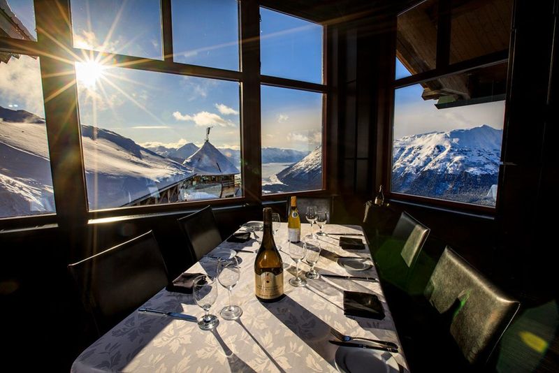 Seven Glaciers Restaurant (Alaska)