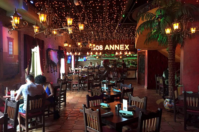 El Tiempo Cantina (Houston)