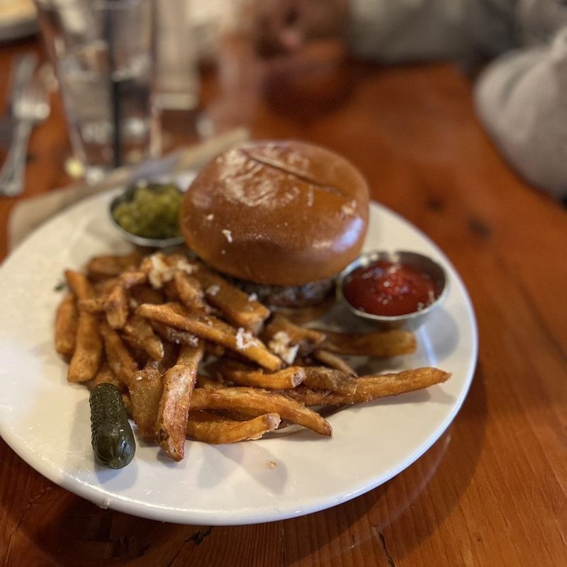 Bear Tooth Grill (Alaska)