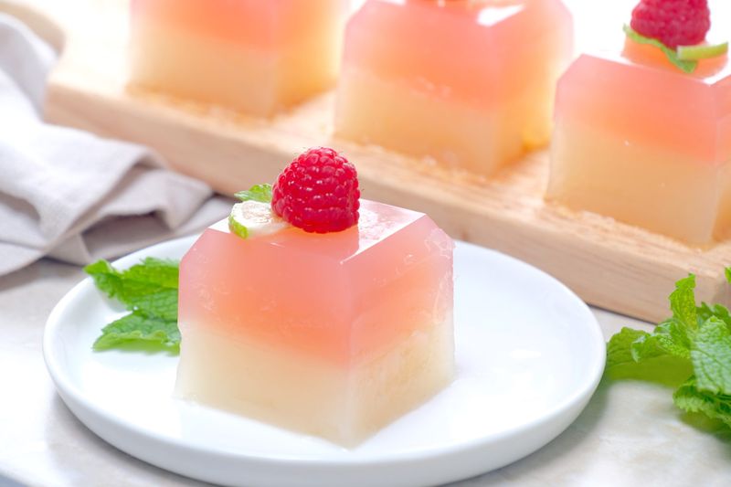 Raspberry Lemonade Jello Squares