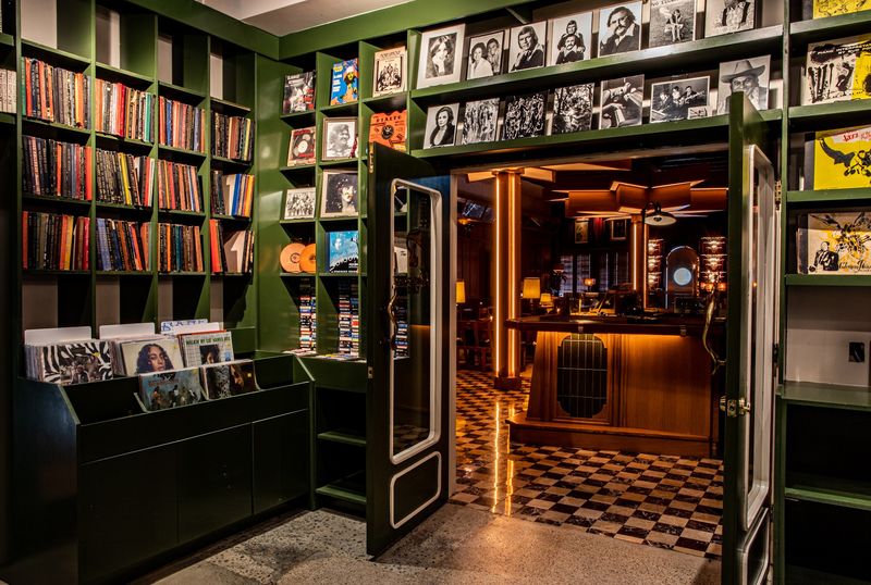 Room 406 – Los Angeles, CA