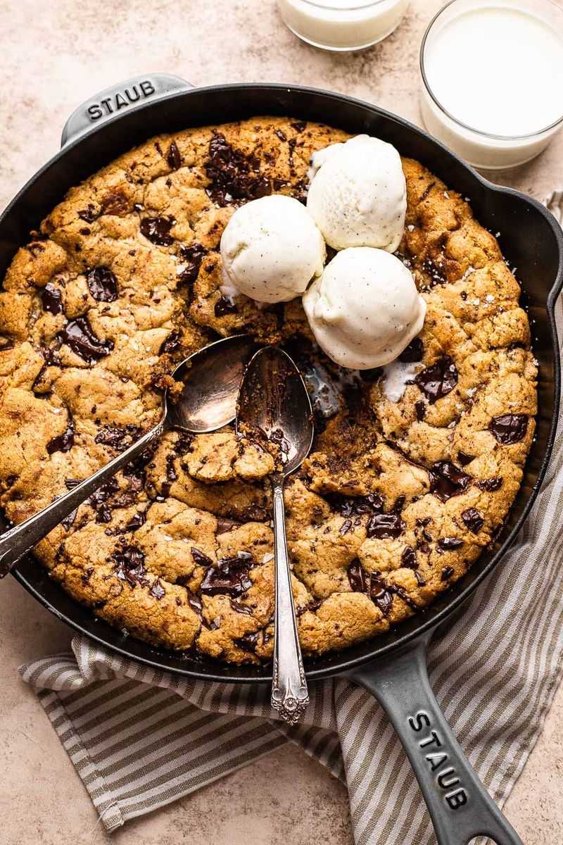Skillet Cookie (Dark Chocolate Chip)