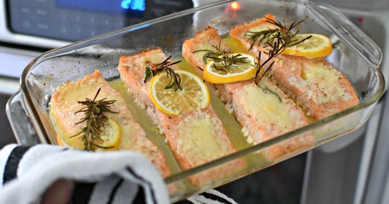 Lemon Herb Salmon Squares