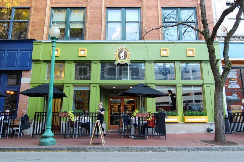 West Virginia: Pies & Pints, Charleston