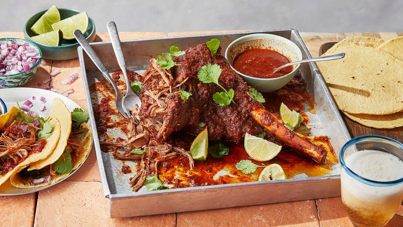 Tacos de Barbacoa de Borrego (Lamb)