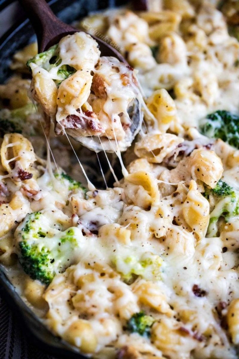 Cheesy Broccoli And Chicken Bake