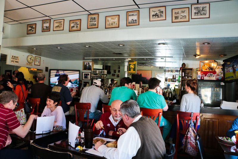 Liuzza’s by the Track