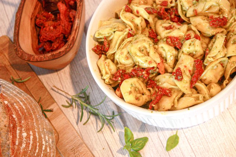 Pesto Tortellini With Sun Dried Tomatoes