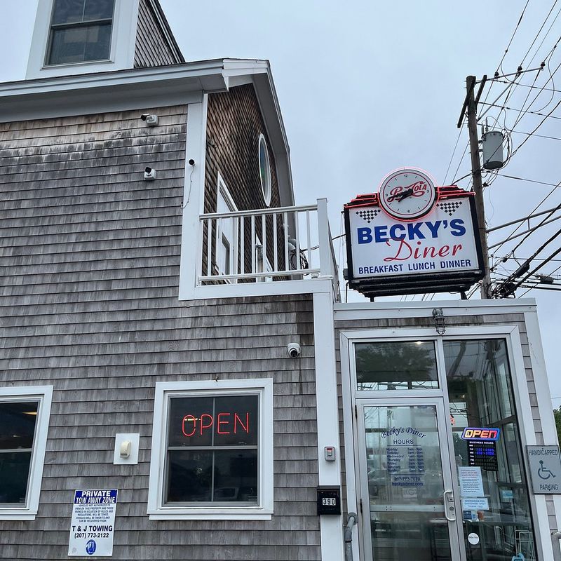 Maine — Becky’s Diner (Portland)
