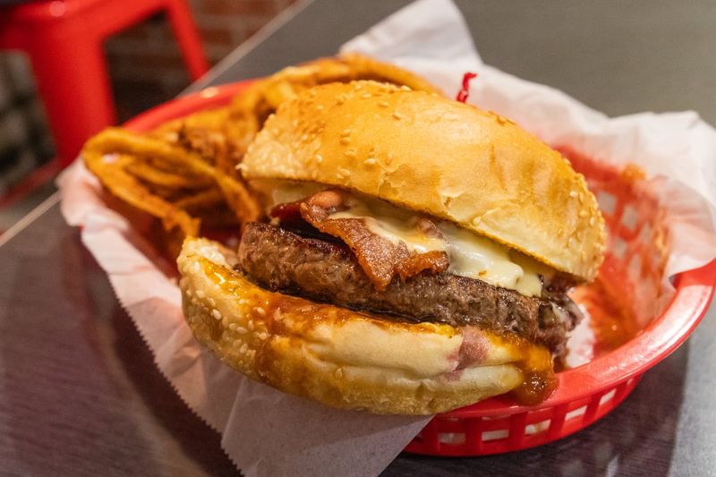 Pearl’s Deluxe Burgers (San Francisco)