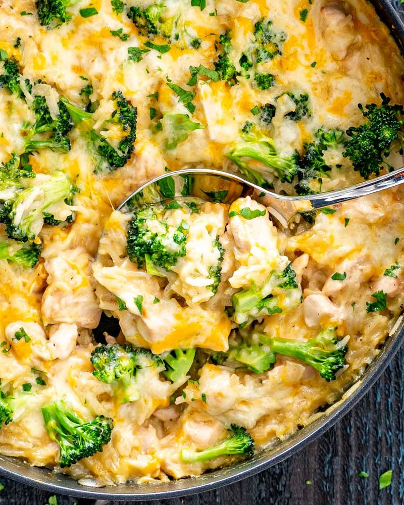 Cheesy Chicken And Broccoli Casserole