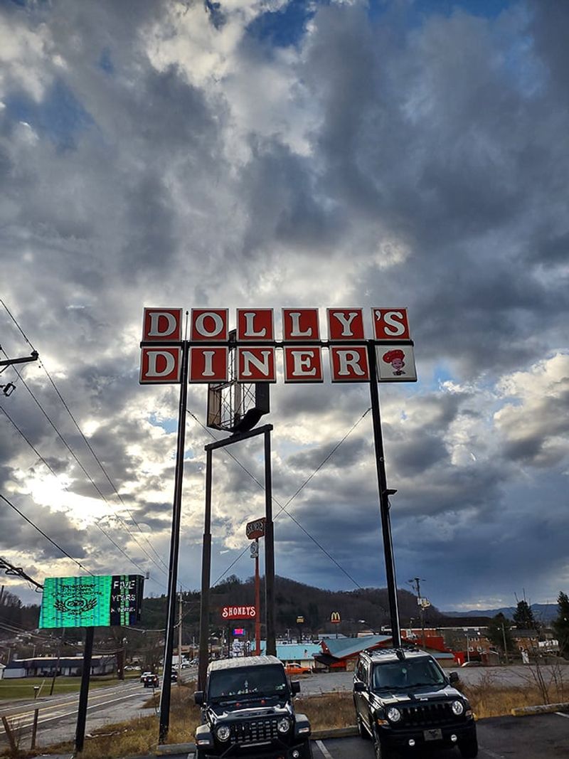 Dolly's Diner (West Virginia)