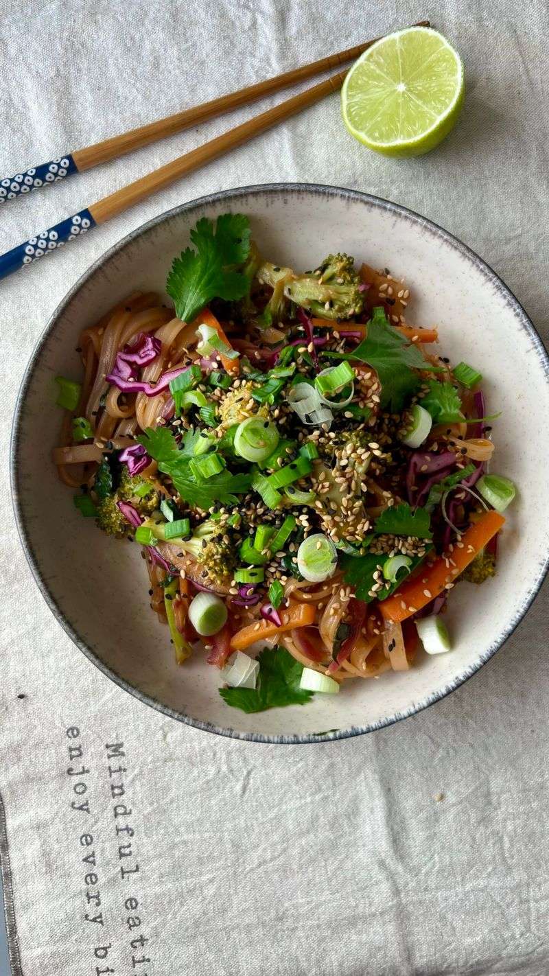 Stir-Fry Clean Out The Fridge Bowl