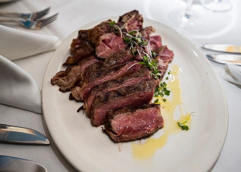 Folk's Folly Prime Steak House – Memphis