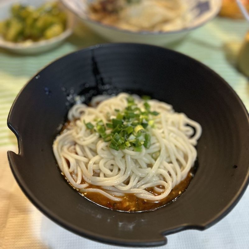 Mike’s Noodle House