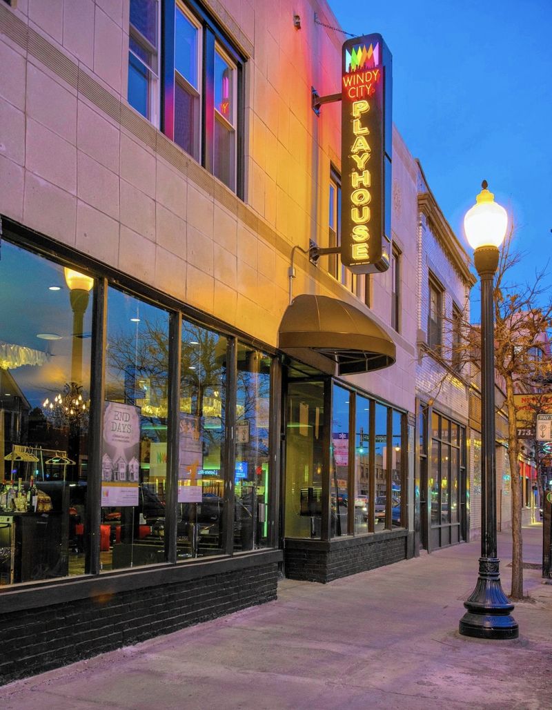 Illinois - Windy City Vinyl Diner