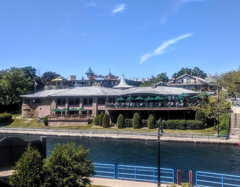 Weathervane Restaurant — Charlevoix (Round Lake/Bridge)