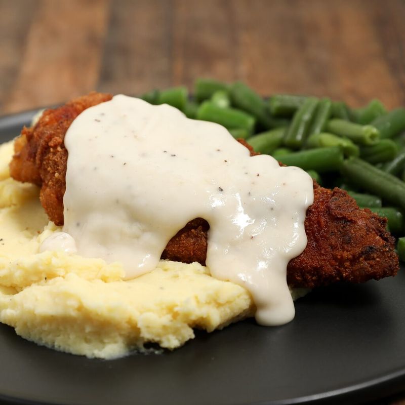 Fried Chicken With Skillet Gravy