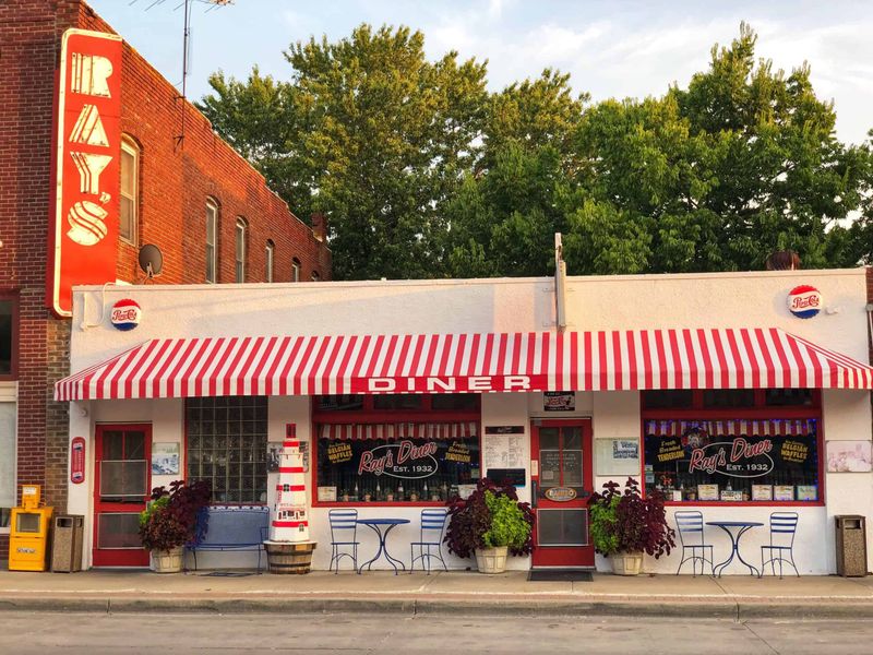 Ray's Diner (Missouri)