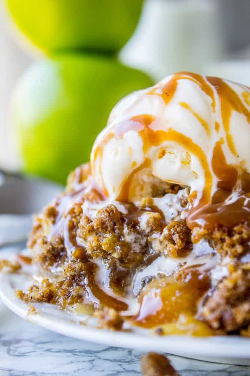 Apple Crisp With Oat Streusel