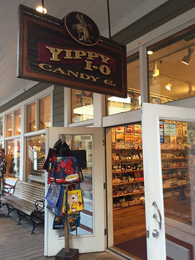 Yippy I-O Candy Company (Wyoming)