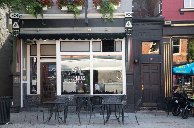 Goodfella’s Pizzeria - Covington to Cincinnati crowd