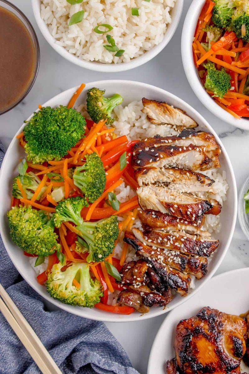 Waba Grill Chicken Veggie Bowl