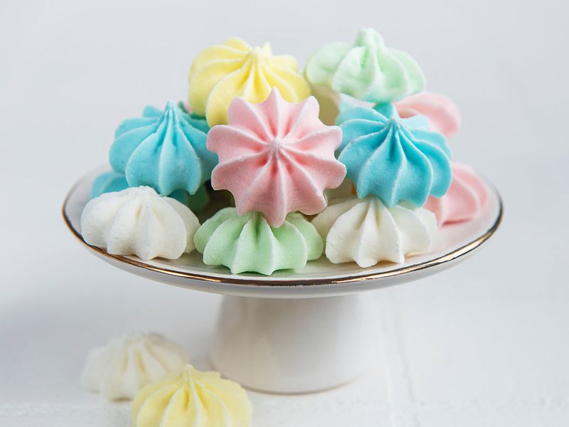 Pastel Meringue Kisses
