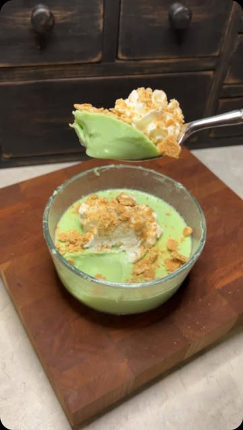 Sugar-free gelatin with whipped topping