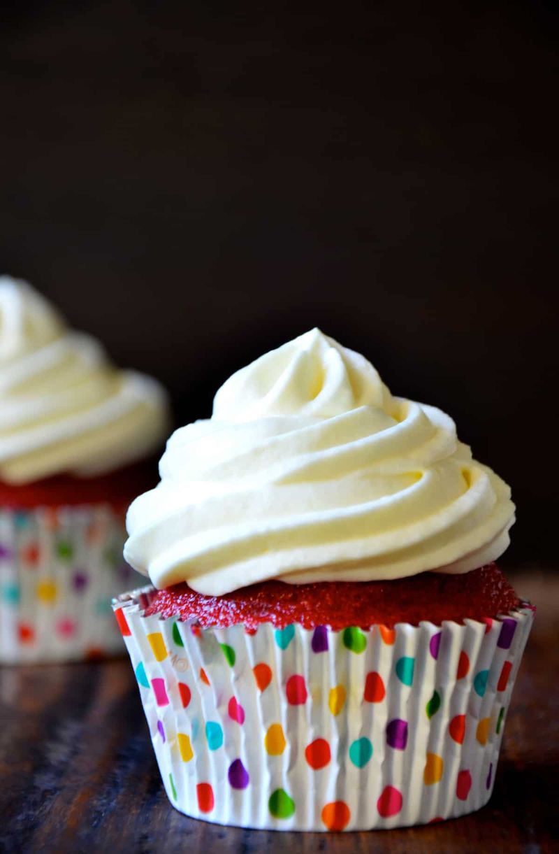 Red Velvet Cupcakes With Cream Cheese Swirl Frosting