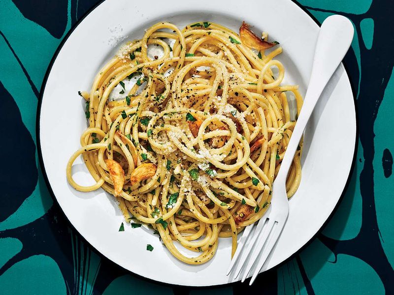 Whole-Wheat Pasta with Olive Oil, Garlic, and Greens