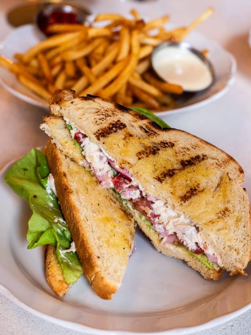 Smith’s Corner Diner - Raleigh