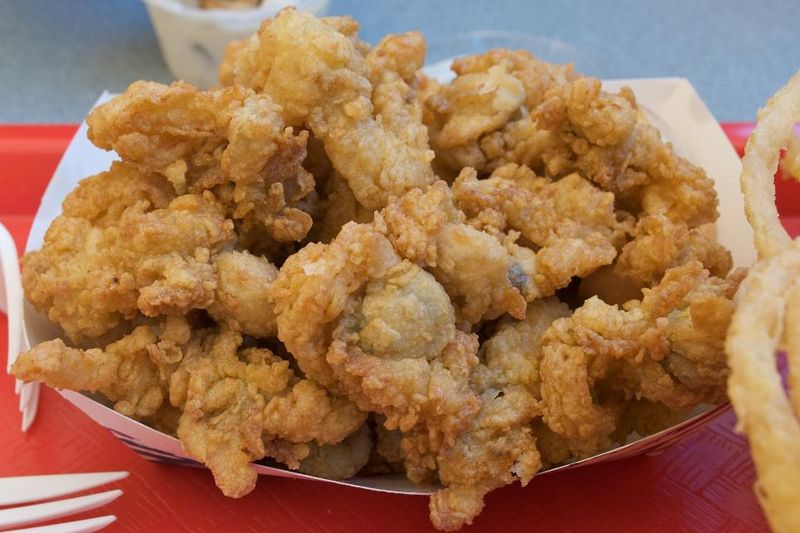 Arnold's Lobster & Clam Bar: Cape Cod's Fried Clam Destination