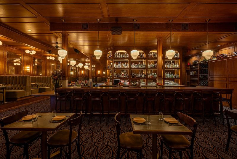 The Benjamin — Hollywood