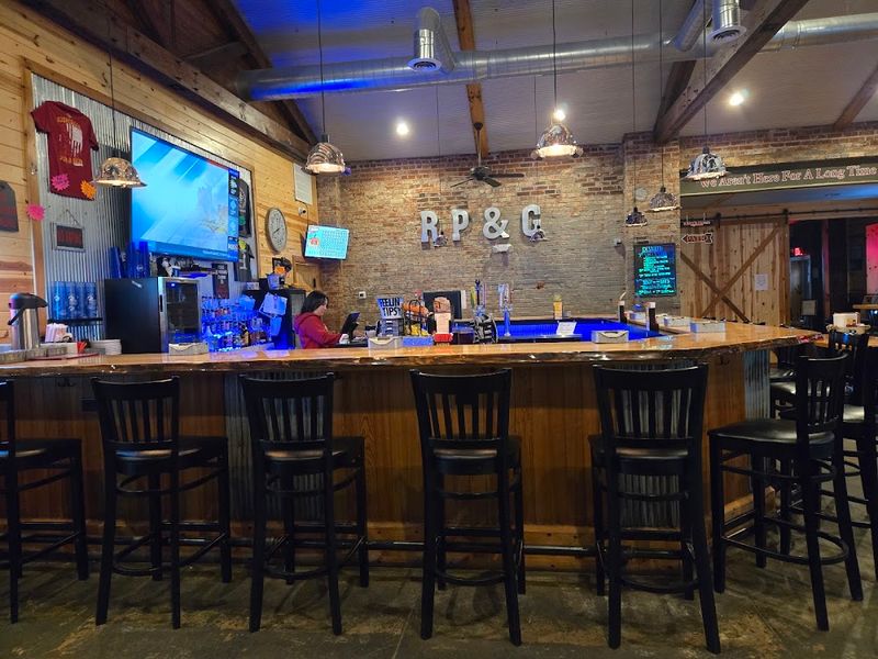 Casual Counter Service With Small-Town Charm