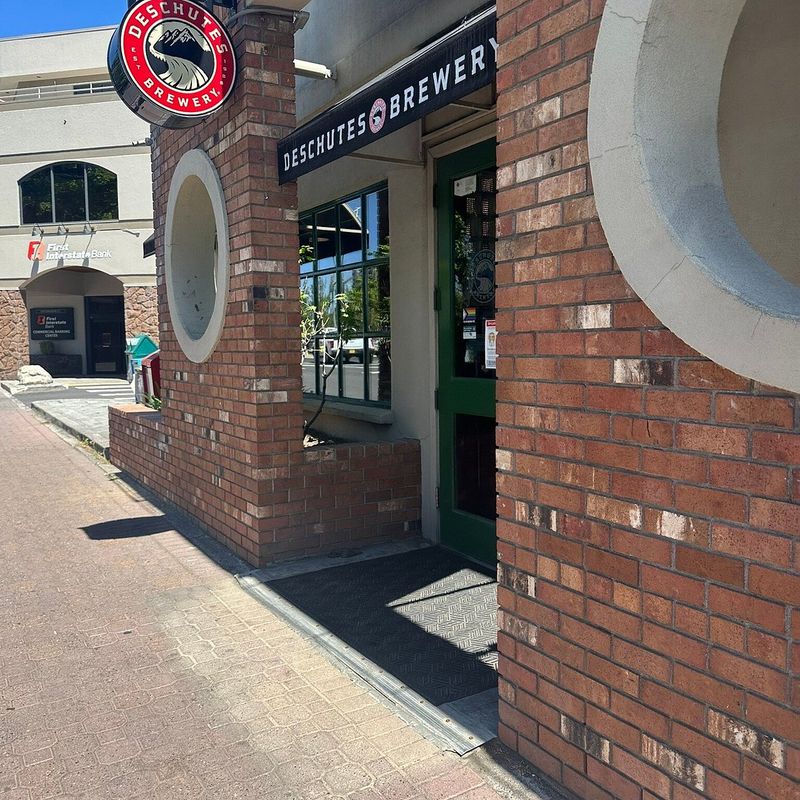 Deschutes Brewery Bend Public House (Bend)
