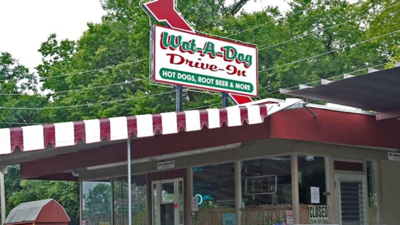 Wot-A-Dog Drive-In – New Carlisle