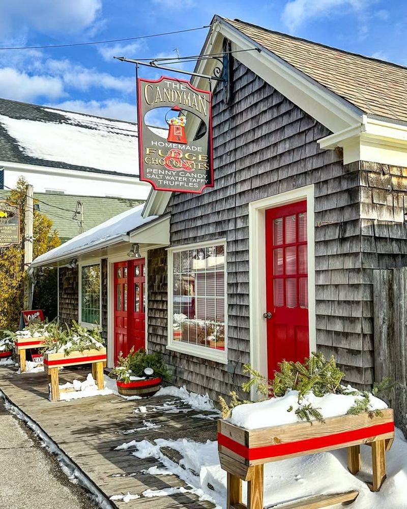 Maine — Salt & Snow, Kennebunkport