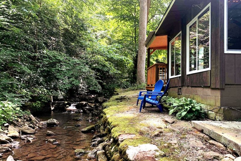 Hawkcrest Overlook Café