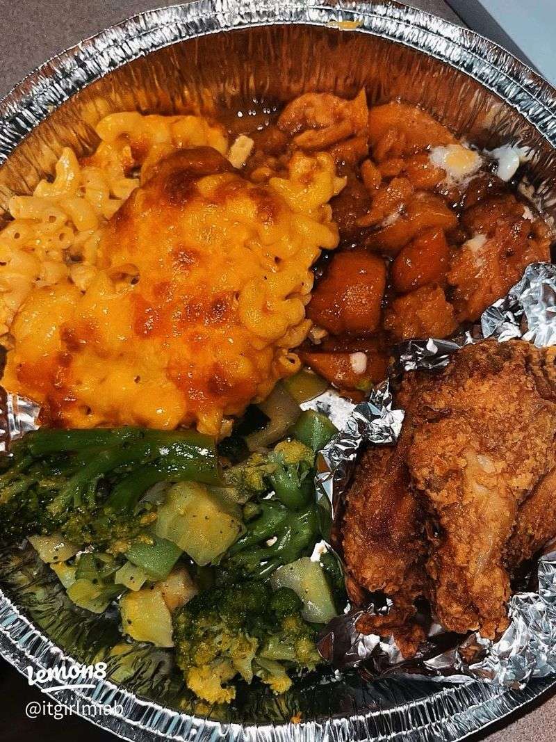 Auntie Joy’s Soul Food - Rockford