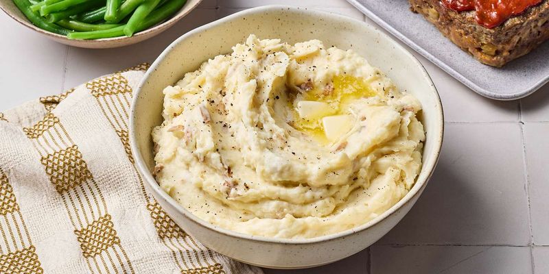 Mashed Potatoes with Gravy
