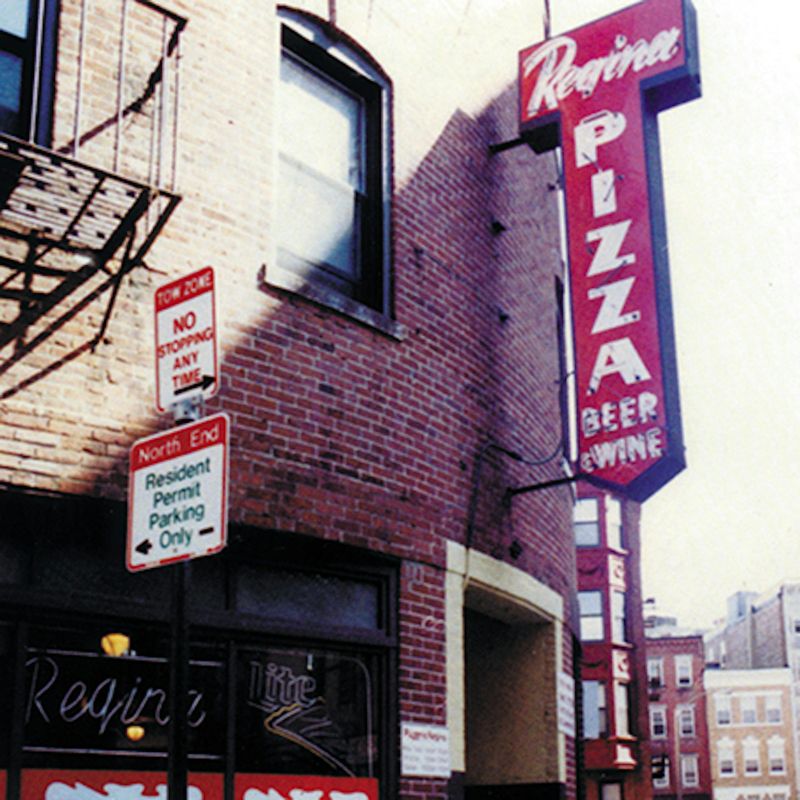 Regina Pizzeria: Boston's Brick Oven Legend