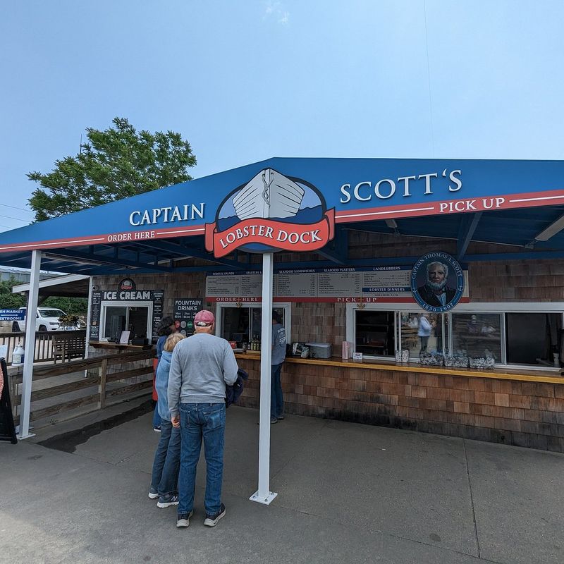 Captain Scott’s Lobster Dock in New London