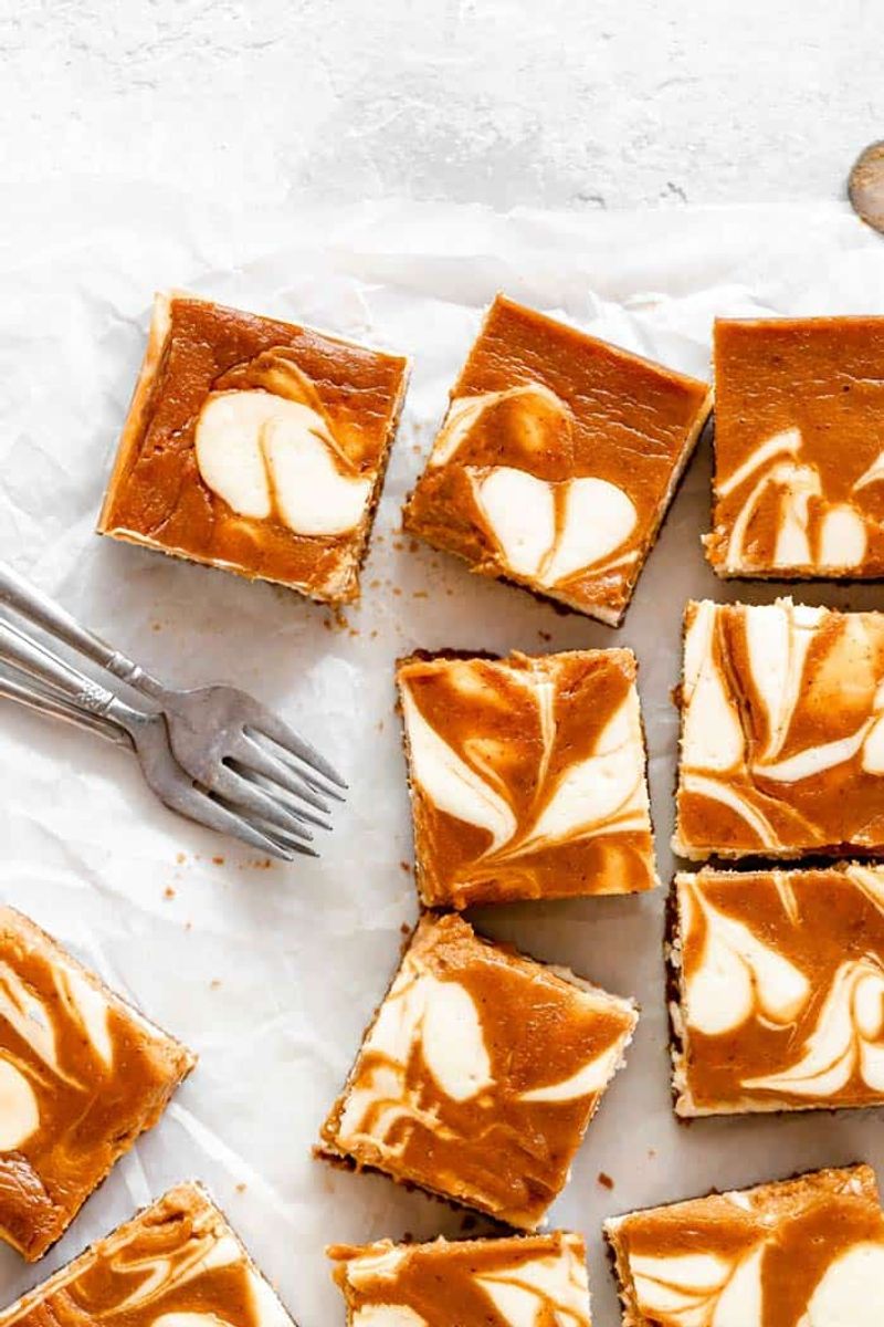 Pumpkin Spice Cream Cheese Bars
