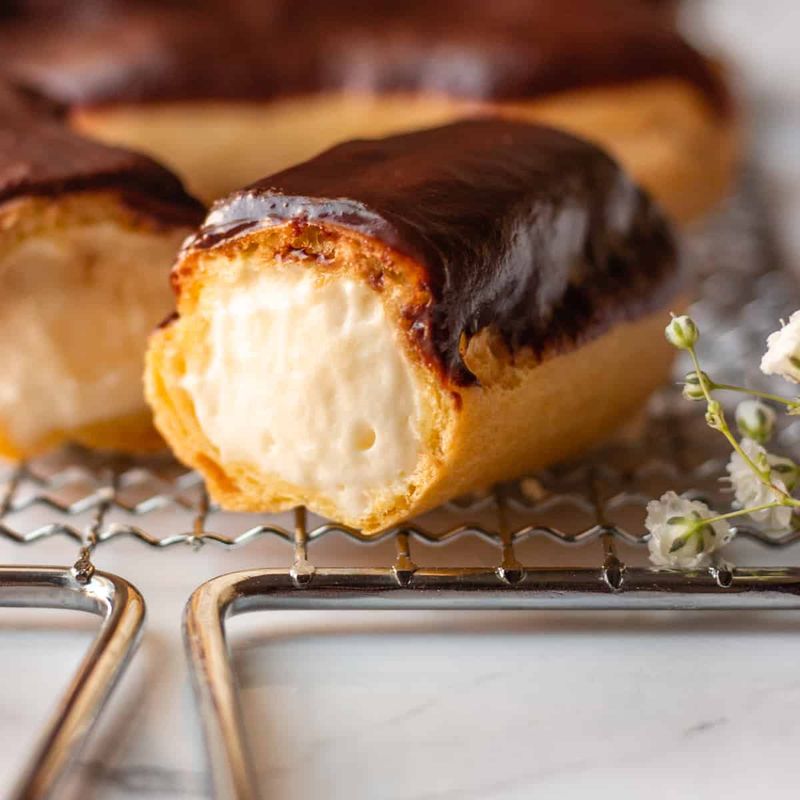 Mini Eclairs