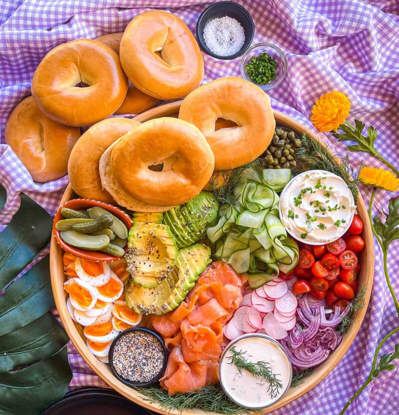 Smoked Salmon Bagels With Cream Cheese