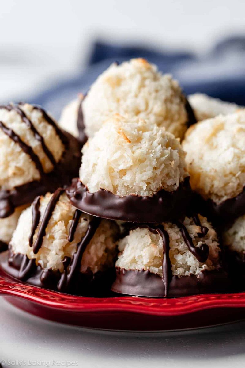 Coconut Macaroons (Old-Fashioned Style)